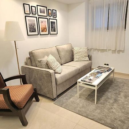 Modern Home In The Heart Of Nachlaot Йерусалим Екстериор снимка