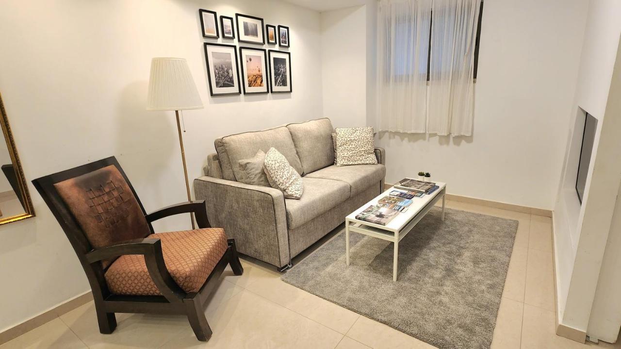 Modern Home In The Heart Of Nachlaot Йерусалим Екстериор снимка