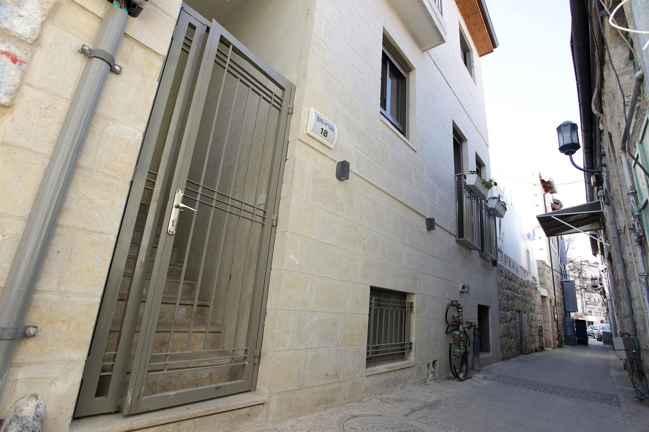 Modern Home In The Heart Of Nachlaot Йерусалим Екстериор снимка