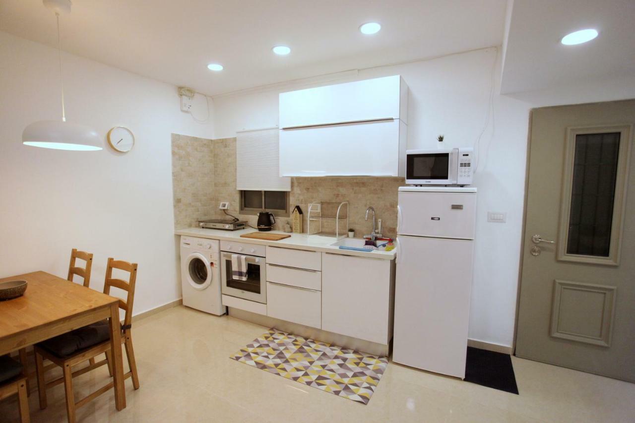 Modern Home In The Heart Of Nachlaot Йерусалим Екстериор снимка