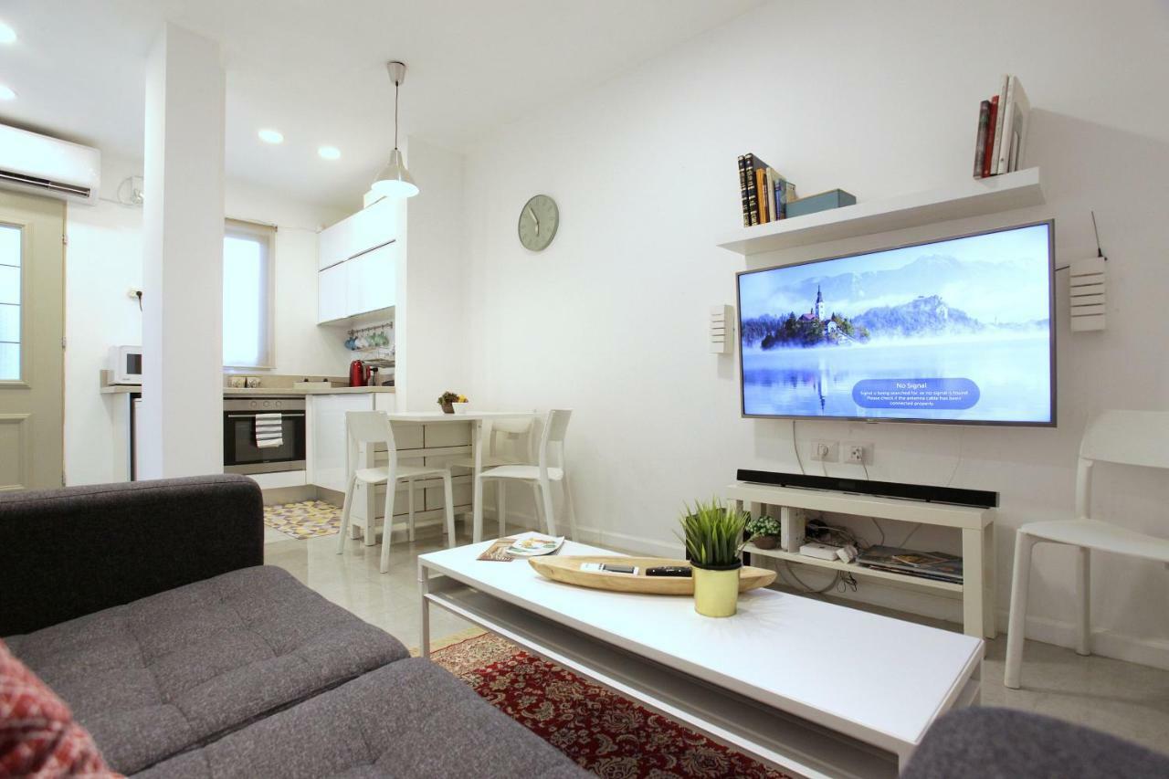Modern Home In The Heart Of Nachlaot Йерусалим Екстериор снимка